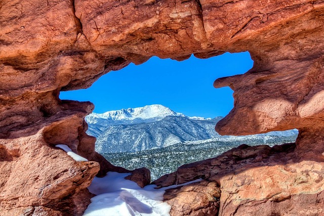 Best Budget Stays in Colorado Springs Near Garden of the Gods