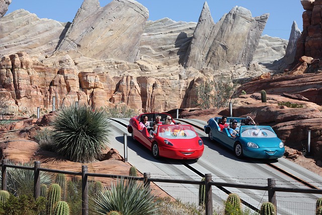 Budget Hotels in Anaheim Near Disneyland Entrance With Shuttle