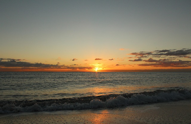 Luxury Hotels in South Beach Miami Near Collins Avenue for Couples