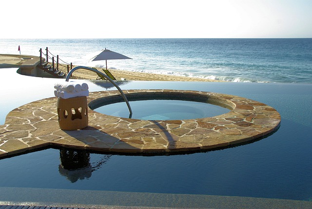 Luxury Resorts in Austin With Infinity Pool and Nature Views