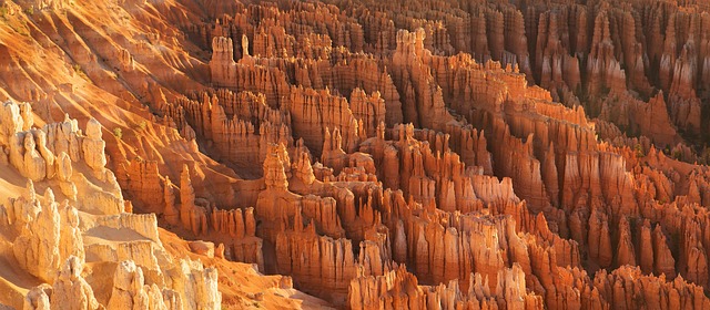Scenic Travel in Bryce Canyon National Park
