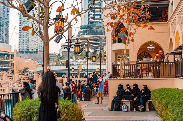 Shopping District Hotels in Honolulu Near Ala Moana Center