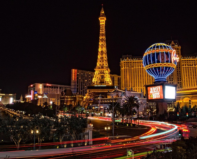 Things to Do in Las Vegas for Couples and Nightlife